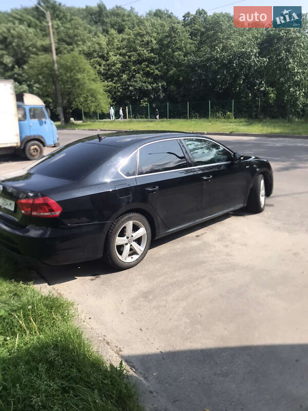 Седан Volkswagen Passat 2014 в Львові