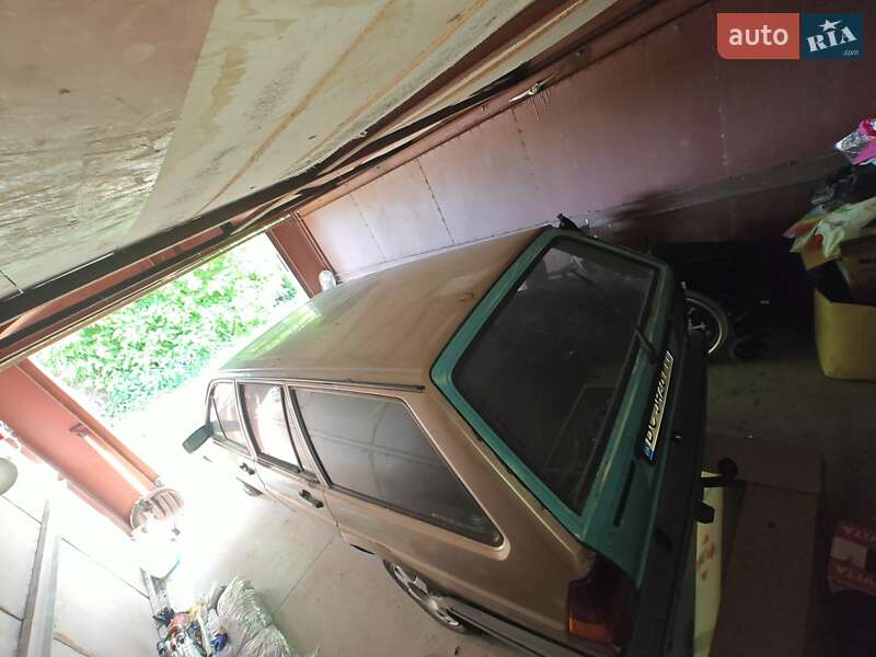 Універсал Volkswagen Passat 1986 в Львові