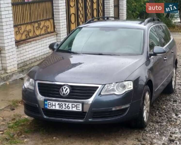 Универсал Volkswagen Passat 2010 в 