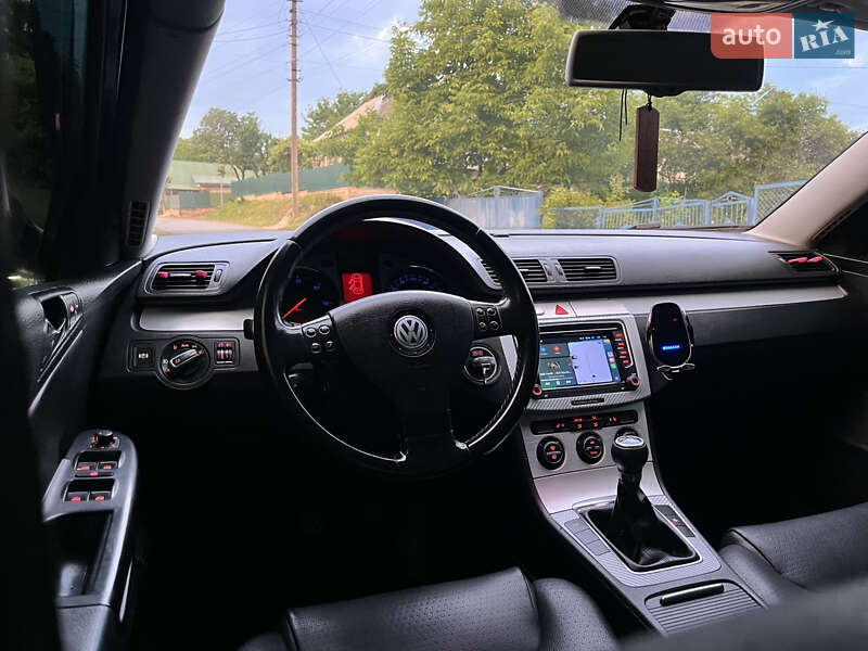 Седан Volkswagen Passat 2006 в Ярмолинцях