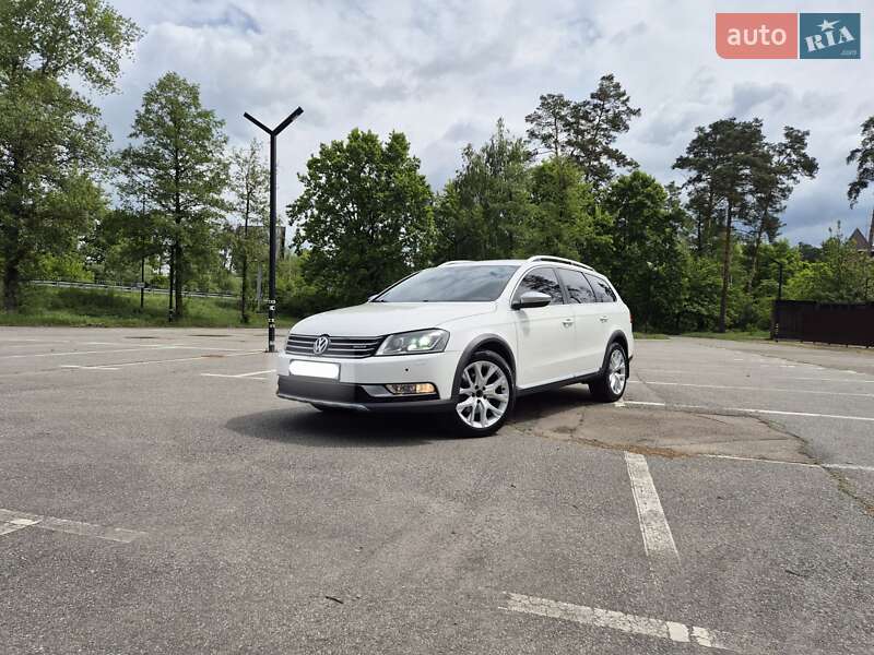 Універсал Volkswagen Passat 2014 в Києві