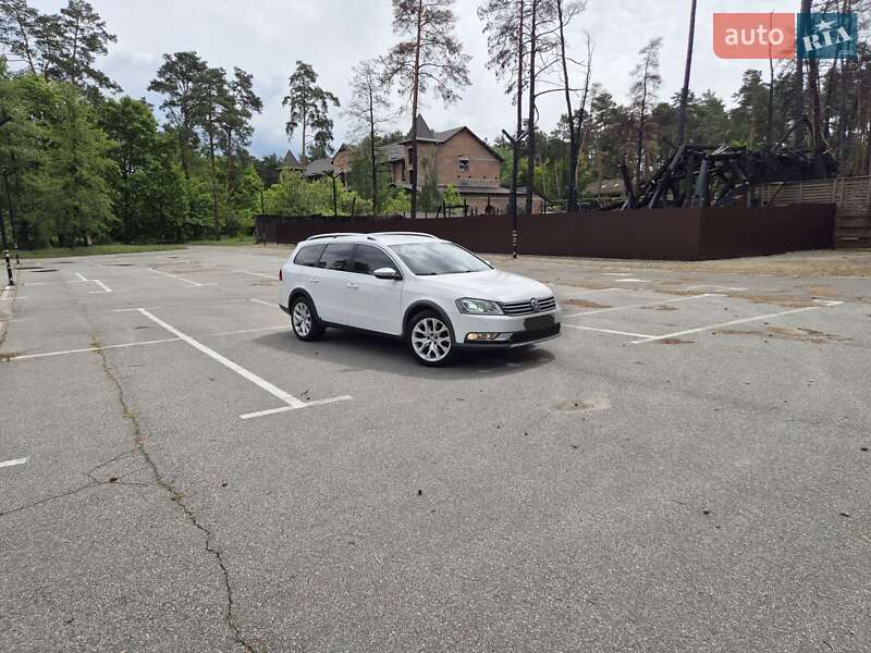 Універсал Volkswagen Passat 2014 в Києві