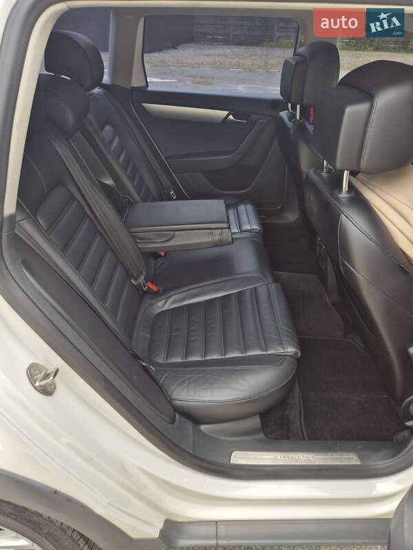 Універсал Volkswagen Passat 2014 в Києві