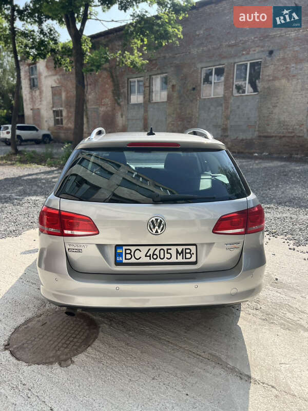 Универсал Volkswagen Passat 2014 в Львове