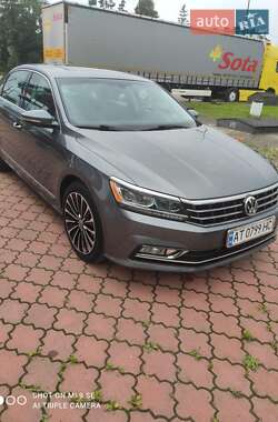 Седан Volkswagen Passat 2016 в Ивано-Франковске