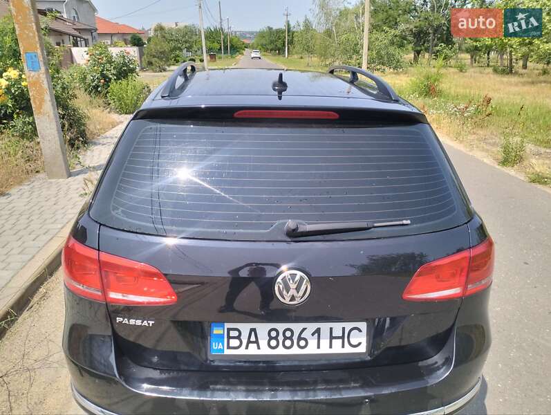 Универсал Volkswagen Passat 2011 в Николаеве