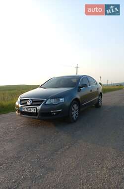 Седан Volkswagen Passat 2010 в 