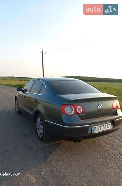 Седан Volkswagen Passat 2010 в 