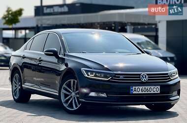 Седан Volkswagen Passat 2015 в Хусте