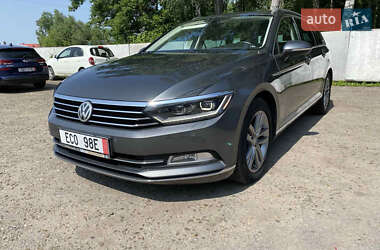 Универсал Volkswagen Passat 2015 в 