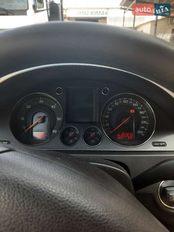 Универсал Volkswagen Passat 2007 в Дрогобыче