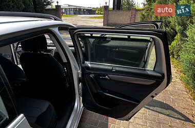 Универсал Volkswagen Passat 2011 в 