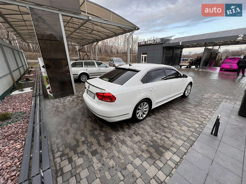 Седан Volkswagen Passat 2012 в Белой Церкви