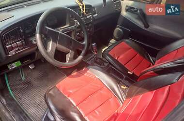 Седан Volkswagen Passat 1992 в 