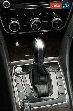 Седан Volkswagen Passat 2014 в 