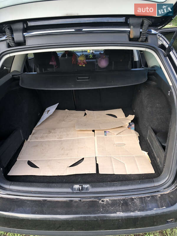 Универсал Volkswagen Passat 2010 в Дубровице