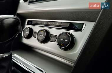 Седан Volkswagen Passat 2015 в 