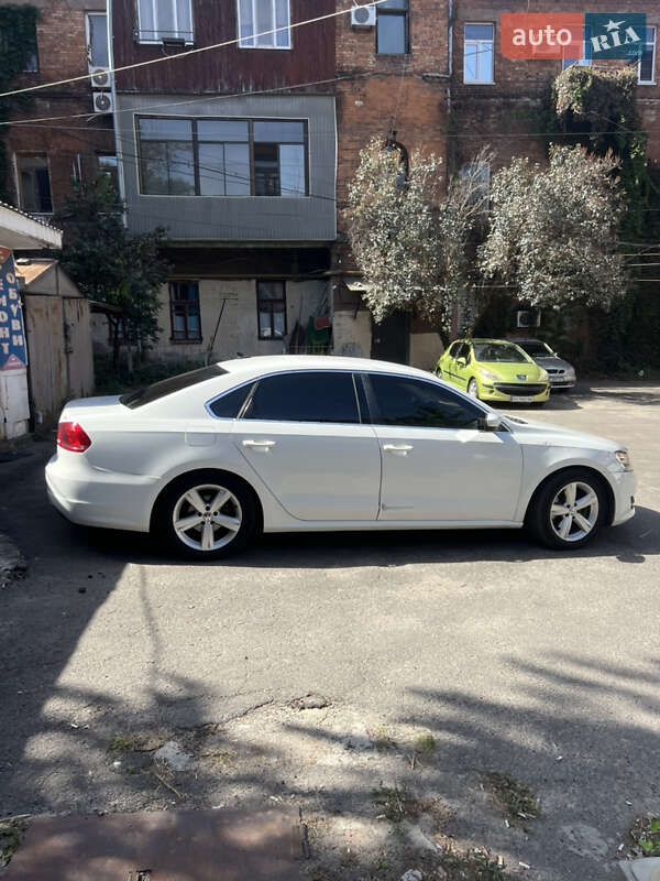 Седан Volkswagen Passat 2013 в Днепре фото 15 Седан Volkswagen Passat 2013 в Днепре