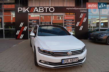 Седан Volkswagen Passat 2018 в Львові