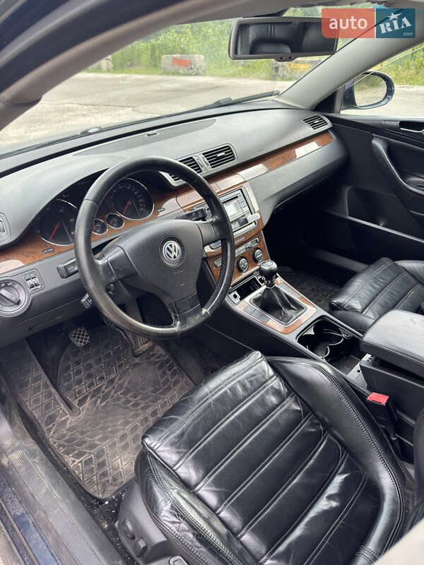Универсал Volkswagen Passat 2005 в Киеве