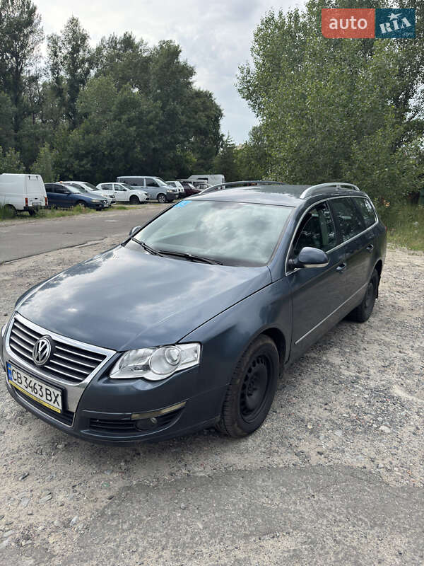 Универсал Volkswagen Passat 2005 в Киеве