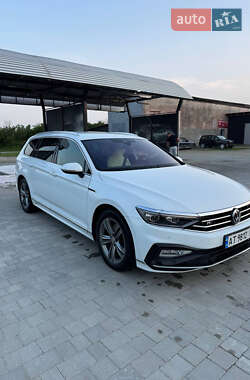 Універсал Volkswagen Passat 2019 в Івано-Франківську