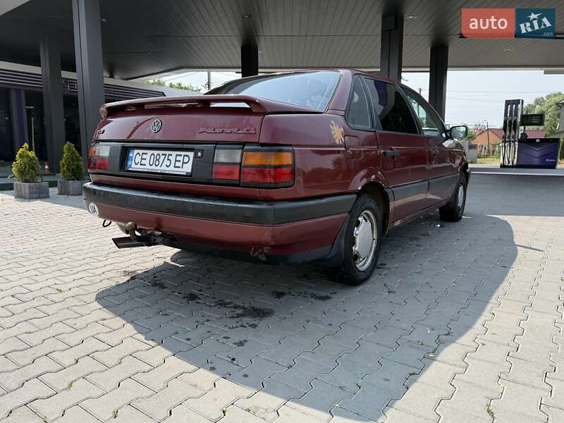 Седан Volkswagen Passat 1991 в Чернівцях