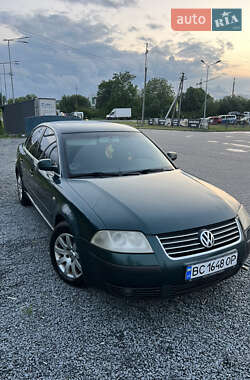 Седан Volkswagen Passat 2001 в 