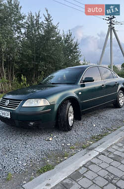 Седан Volkswagen Passat 2001 в Винниках