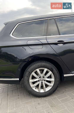 Универсал Volkswagen Passat 2015 в 