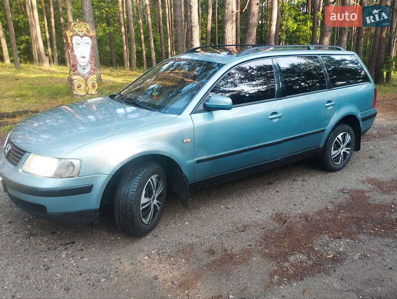 Универсал Volkswagen Passat 1999 в Маневичах