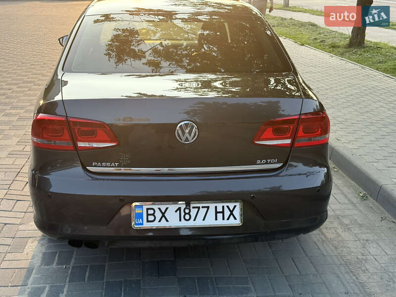 Седан Volkswagen Passat 2013 в Хмельницькому