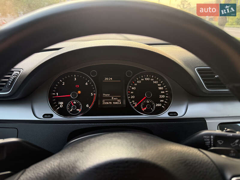 Седан Volkswagen Passat 2013 в Хмельницькому
