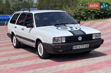 Универсал Volkswagen Passat 1988 в Запорожье