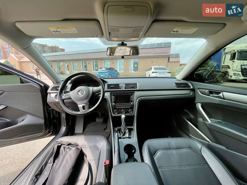 Седан Volkswagen Passat 2015 в Дніпрі