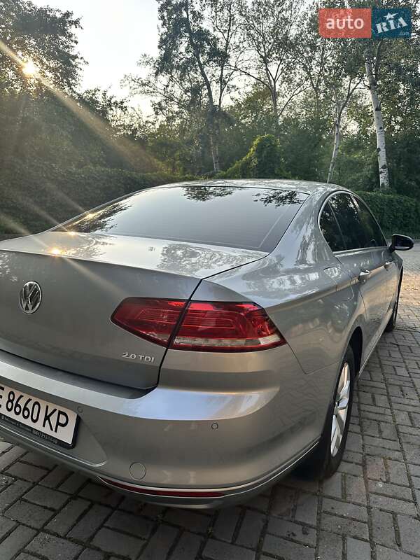 Седан Volkswagen Passat 2017 в Днепре