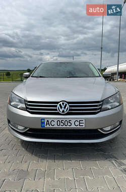 Седан Volkswagen Passat 2014 в Горохові