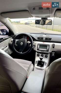 Универсал Volkswagen Passat 2005 в 