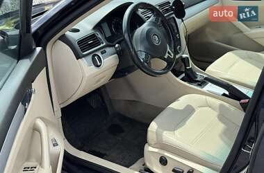 Седан Volkswagen Passat 2012 в 