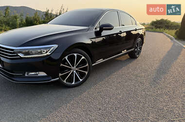 Седан Volkswagen Passat 2017 в 