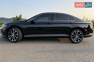 Седан Volkswagen Passat 2017 в 