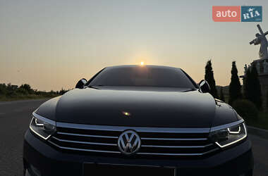 Седан Volkswagen Passat 2017 в 