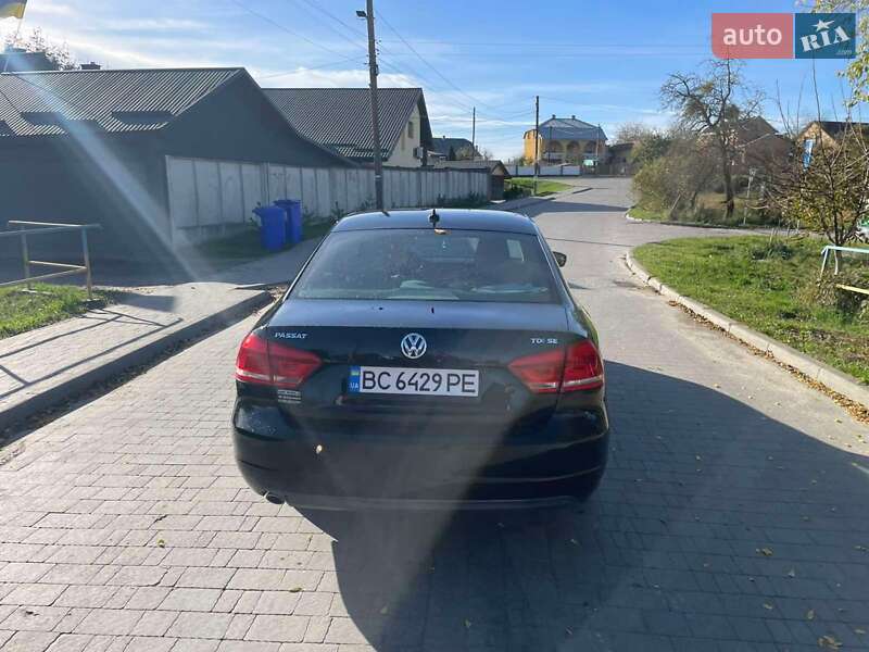 Седан Volkswagen Passat 2014 в Львові