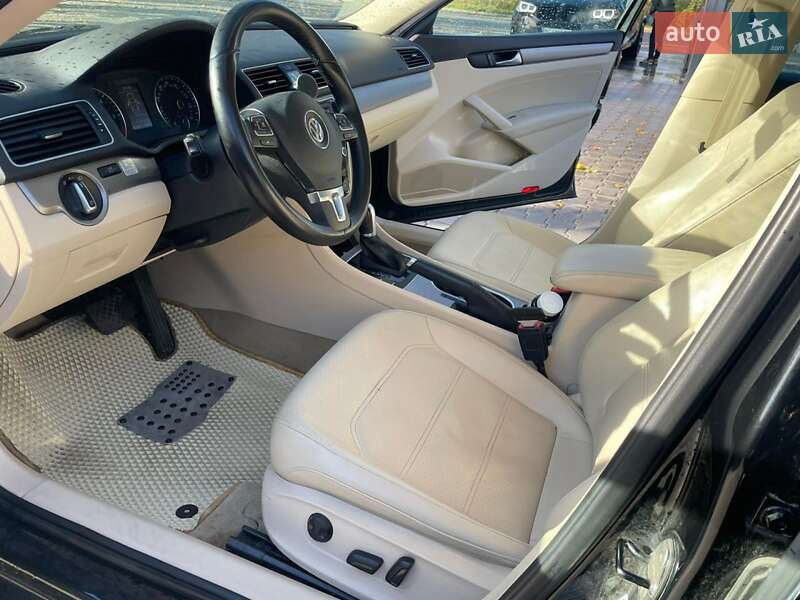 Седан Volkswagen Passat 2014 в Львові