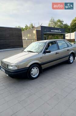 Седан Volkswagen Passat 1991 в Черкассах