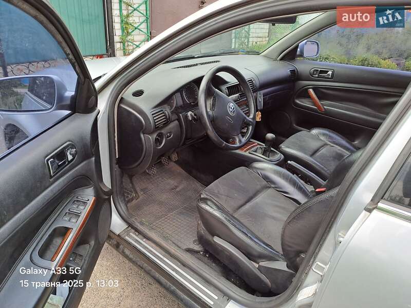 Седан Volkswagen Passat 2001 в Миронівці