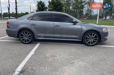 Седан Volkswagen Passat 2012 в 