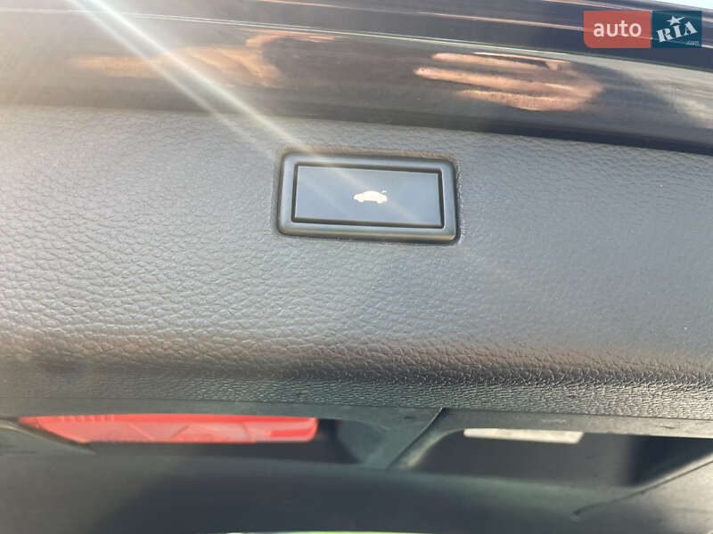 Універсал Volkswagen Passat 2014 в Луцьку