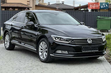 Седан Volkswagen Passat 2018 в 