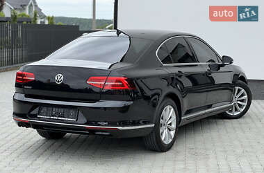 Седан Volkswagen Passat 2018 в 